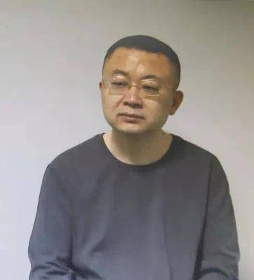 已婚副市长化名与人结婚是怎么回事