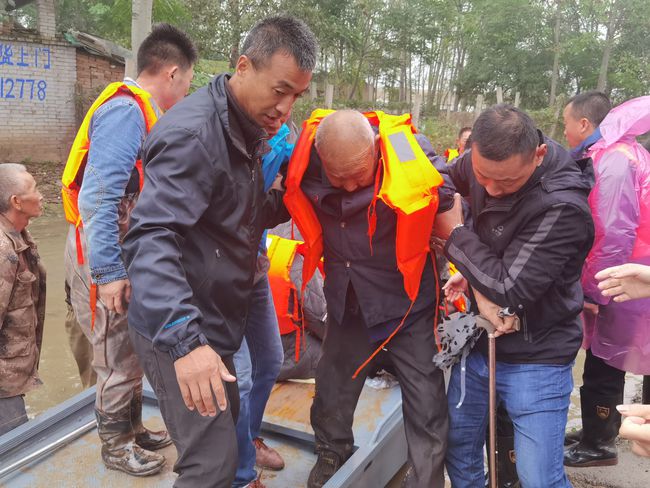 降雨导致陕西大荔23.9万人受灾是怎么回事